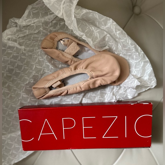 Capezio Shoes Capezio Lily Ballet Shoe Child Size Toddler 9m Ballet